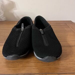 Areaole/Black Zip-Up Casual Shoes